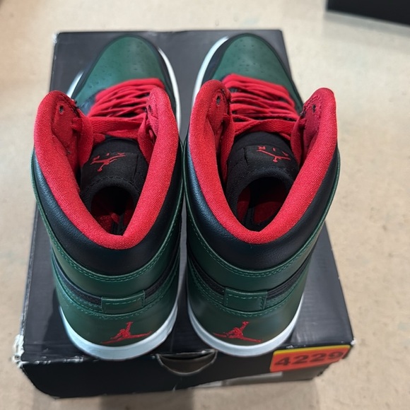 Air Jordan 1 retro high Guccis - Picture 4 of 5